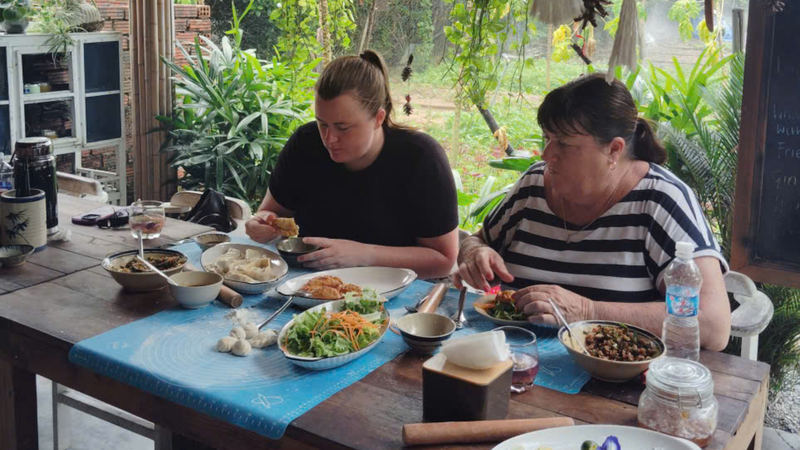 Bong Farm Restaurant (4)